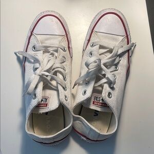 Converse UNISEX White Sneakers (worn 3 times)